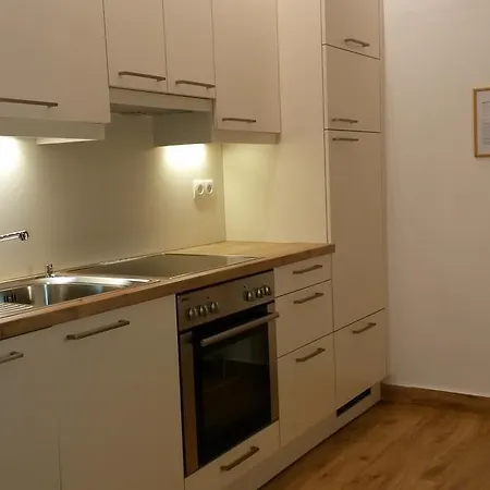 Apartament Frenes *